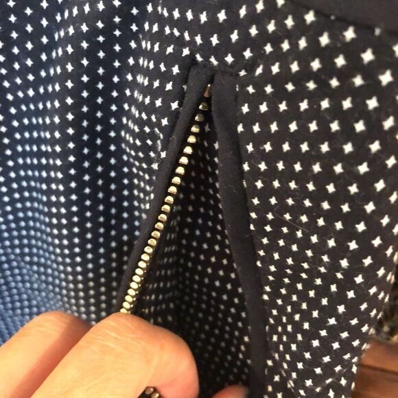 H and M black and white shorts - Picture 3 of 16